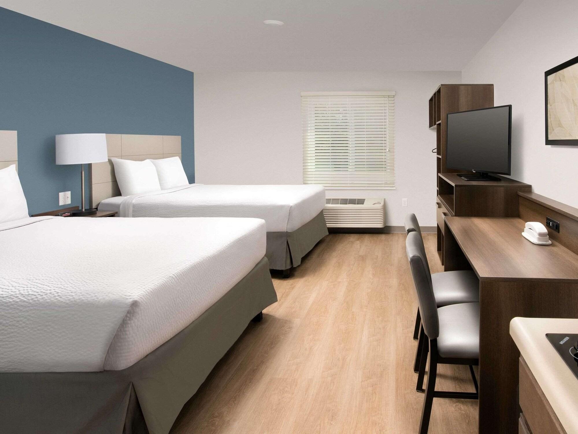 Suburban Studios Watford City Extérieur photo