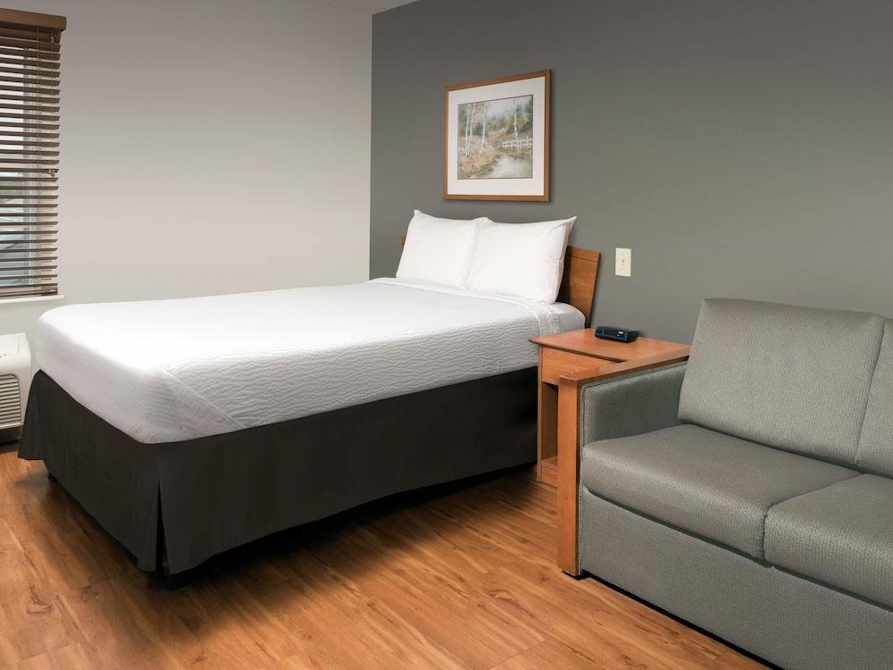 Suburban Studios Watford City Extérieur photo