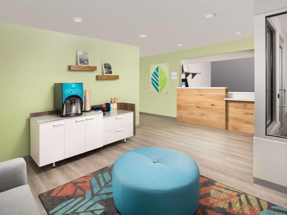 Suburban Studios Watford City Extérieur photo