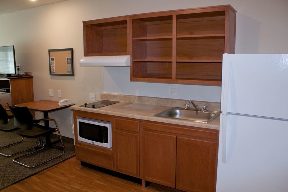Suburban Studios Watford City Chambre photo
