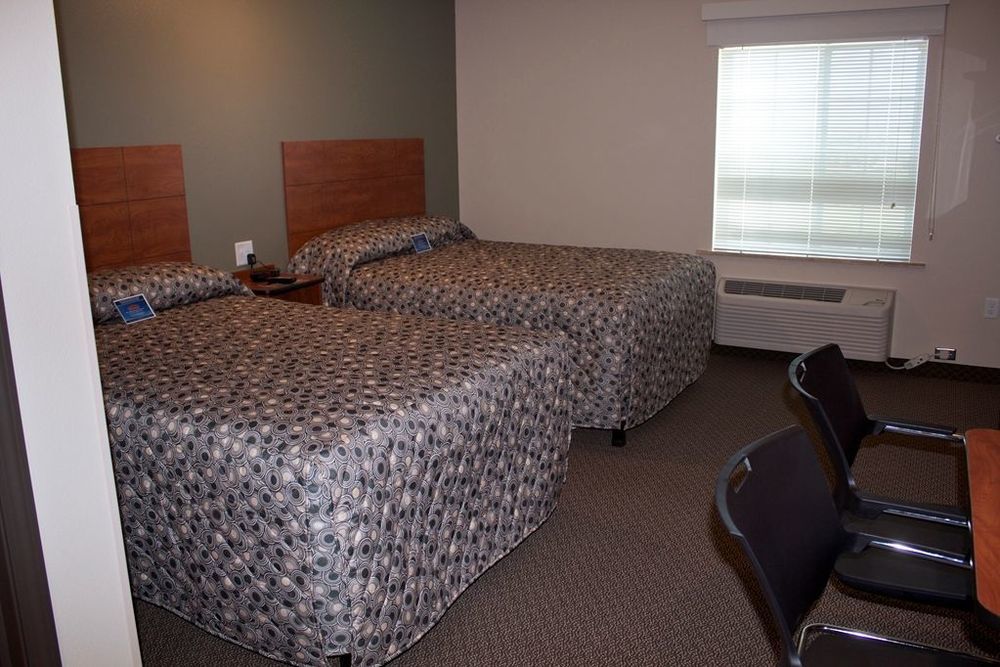 Suburban Studios Watford City Chambre photo