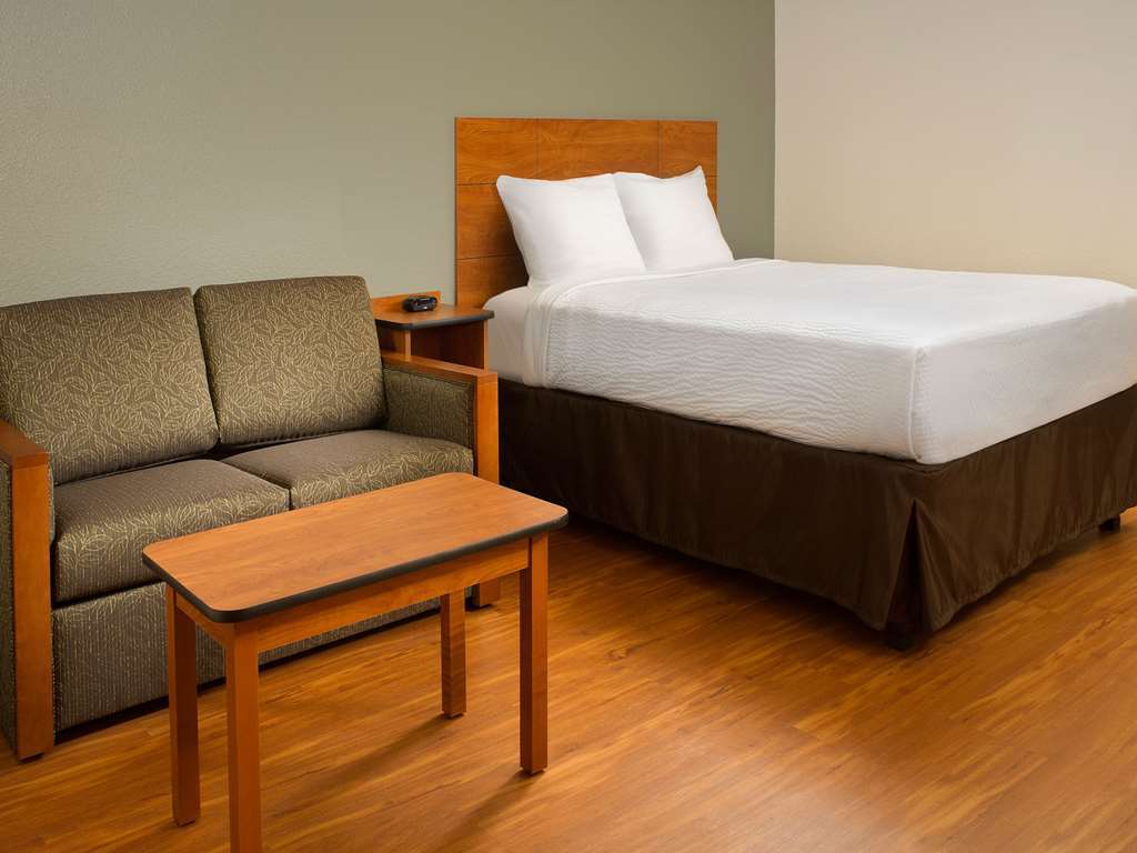 Suburban Studios Watford City Chambre photo